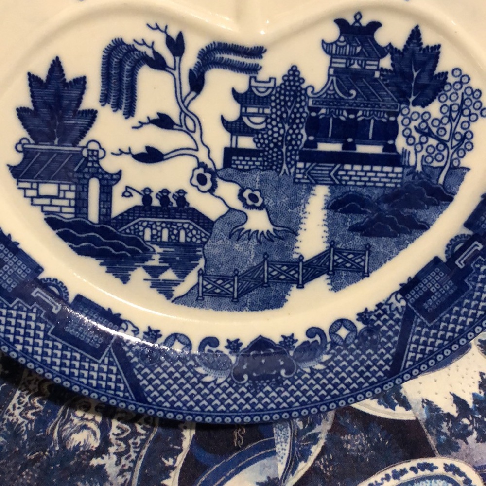 Vintage Blue Willow Appetiser Plates - Picture 4 of 5